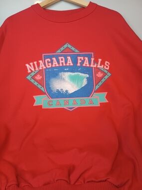 Vintage Niagara Falls Canada Red Graphic Sweatshirt